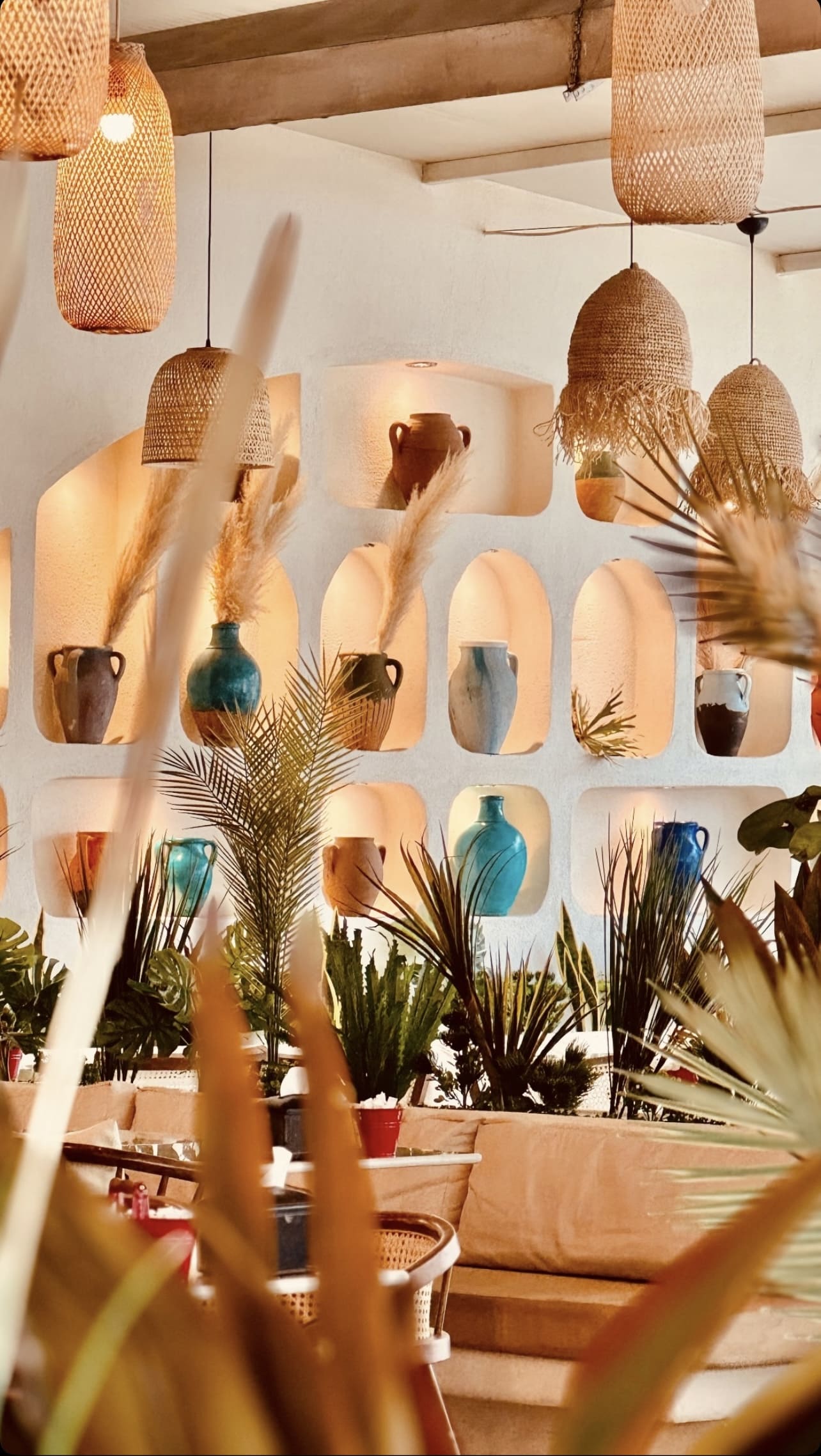Guru Cafe iç mekânı