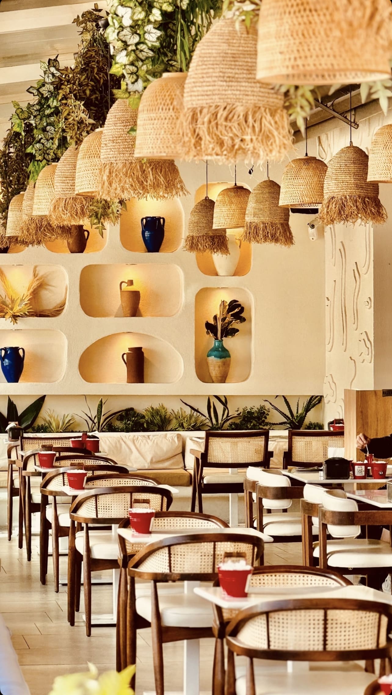 Guru Cafe iç mekânı